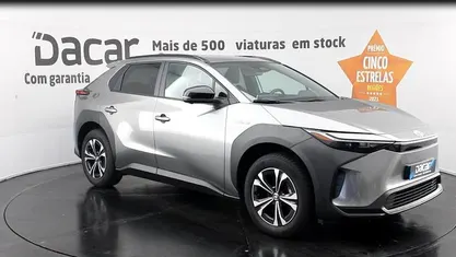 Usado Toyota bZ4X 150 kW (204 HP) 2023 Cinza SUV