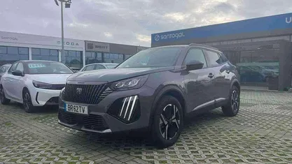 Cinzento Usado 2025 Peugeot 2008 SUV | € 24.990 (Preço justo)