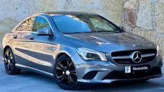 Cinza Usado 2013 Mercedes CLA200 Urban Sedan | € 16.950 (Preço justo)