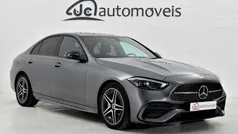 Cinza Usado 2023 Mercedes C300 AMG line Sedan | € 49.700 (Preço justo)