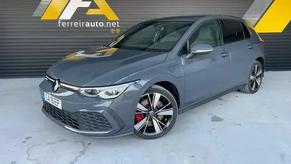 Cinza Usado 2021 VW Golf VIII GTE | € 27.900 (Preço justo)