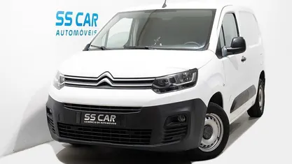 Branco Usado 2019 Citroën Berlingo Monovolume | € 10.490 (Preço justo)