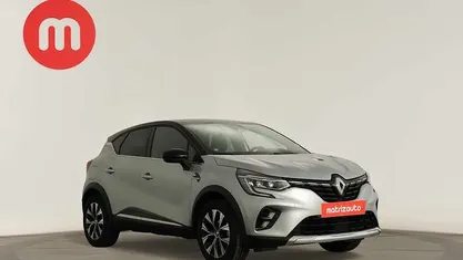 Cinzento Usado 2024 Renault Captur Techno SUV | € 20.499 (Preço justo)