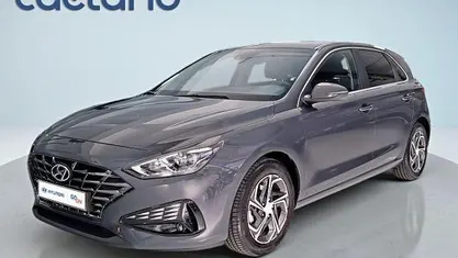 Usado Hyundai i30 Style 120 HP (88 kW) 2023 Preto Sedan