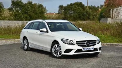 Usado Mercedes C220 Avantgarde 194 HP (142 kW) 2018 Branco Carrinha