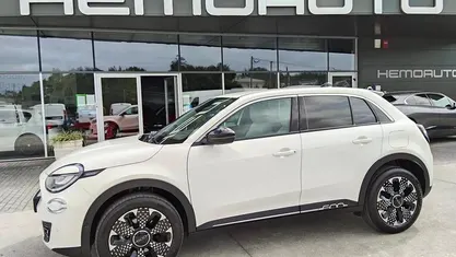 Novo Fiat 600 La Prima 145 HP (106 kW) 2025 Branco SUV