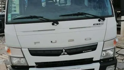 Usado Mitsubishi Canter 130 HP (95 kW) 2017