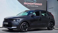 Cinza Usado 2023 Kia e-Niro SUV | € 31.490 (Preço justo)
