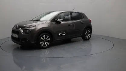 Cinzento Usado 2024 Citroën C3 PureTech Sedan | € 16.990 (Preço justo)
