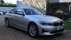 Cinza Usado 2020 BMW 330e Sport Line Sedan | € 28.950 (Preço justo)