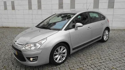 Usado Citroën C4 109 HP (80 kW) 2009 Cinzento Citadino