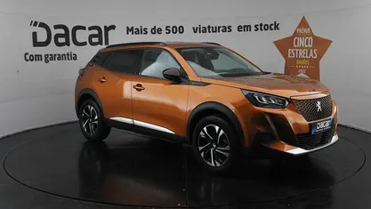 Usado Peugeot e-2008 Allure 100 kW (136 HP) 2022 SUV