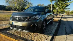 Cinzento Usado 2018 Peugeot 3008 Allure Citadino | € 18.500 (Preço justo)