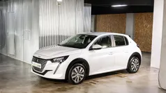 Branco Usado 2020 Peugeot e-208 Active Citadino | € 15.990 (Bom preço)