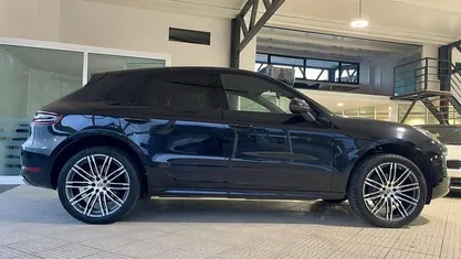 Preto Usado 2018 Porsche Macan SUV | € 49.400 (Preço justo)