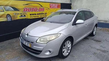 Cinzento Usado 2010 Renault Mégane III Carrinha | € 7.790 (Preço justo)