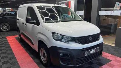 Usado 2020 Peugeot Partner Monovolume | € 14.500 (Preço justo)