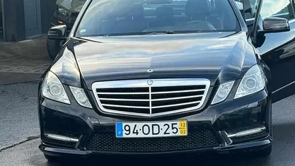Usado Mercedes E250 204 HP (150 kW) 2012 Preto Sedan