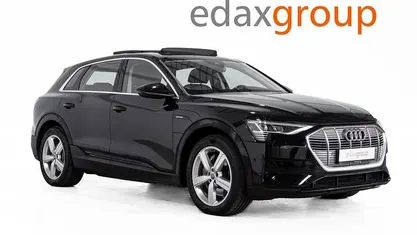 Preto Usado 2020 Audi e-tron Comfort SUV | € 31.890 (Preço justo)