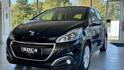 Preto Usado 2017 Peugeot 208 Citadino | € 10.000 (Preço justo)