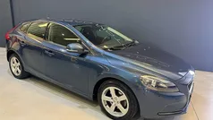 Cinza Usado 2018 Volvo V40 You! Carrinha | € 16.900 (Preço justo)
