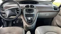 Azul Usado 2004 Citroën Xsara Picasso Monovolume | € 2.065 (Preço justo)