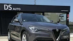 Cinzento Usado 2018 Alfa Romeo Stelvio SUV | € 26.950 (Preço justo)