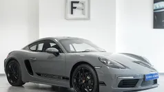 Cinzento Usado 2024 Porsche 718 | € 88.000 (Preço justo)