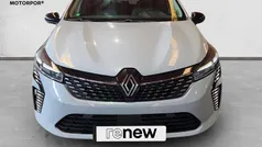 Cinza Usado 2024 Renault Clio V Evolution Sedan | € 17.990 (Preço justo)