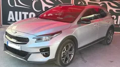 Cinza Usado 2020 Kia XCeed SUV | € 19.500 (Preço justo)