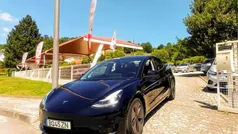 Preto Usado 2019 Tesla Model 3 Standard Range Plus Sedan | € 21.000 (Preço justo)
