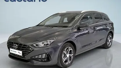 Usado Hyundai i30 Style 120 HP (88 kW) 2023 Preto Carrinha