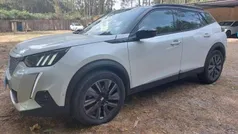 Branco Usado 2022 Peugeot e-2008 SUV | € 21.700 (Bom preço)