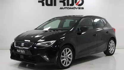 Usado Seat Ibiza FR 95 HP (69 kW) 2022 Preto Citadino