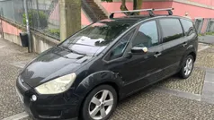 Preto Usado 2010 Ford S-MAX S Monovolume | € 7.950 (Preço justo)