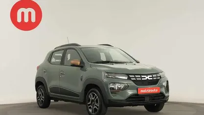 Verde Usado 2024 Dacia Spring Citadino | € 15.499 (Preço justo)