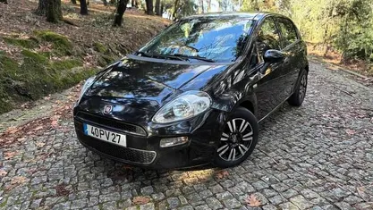 Usado Fiat Grande Punto 75 HP (55 kW) 2015 Preto Citadino