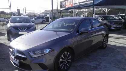 Usado Mercedes A180 116 HP (85 kW) 2020 Cinzento