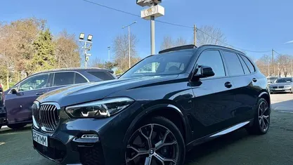 Cinzento Usado 2021 BMW X5 SUV | € 57.750 (Preço justo)