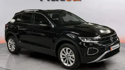 Usado VW T-Roc 116 HP (85 kW) 2024 SUV