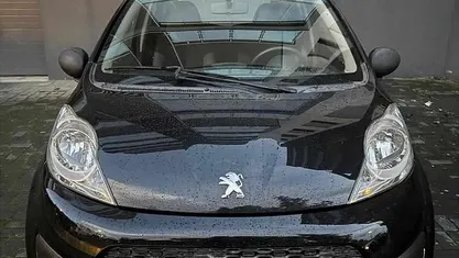 Preto Usado 2012 Peugeot 107 Citadino | € 3.650 (Preço justo)