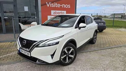 Usado Nissan Qashqai N-Connecta 140 HP (102 kW) 2024 Branco SUV