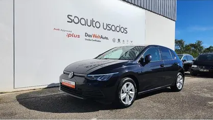 Preto metálico Usado 2020 VW Golf VIII Life Sedan | € 17.250 (Preço justo)
