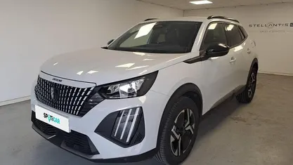 Usado Peugeot 2008 Allure 145 HP (106 kW) 2025 Branco SUV