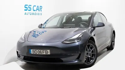 Usado 2023 Tesla Model 3 Sedan | € 29.990 (Preço justo)