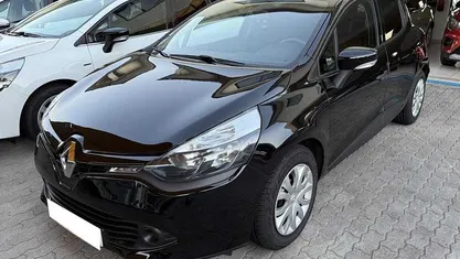 Usado 2016 Renault Clio IV Zen | € 8.750 (Super Preço)