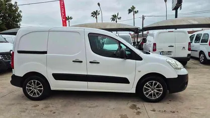 Usado Citroën Berlingo 75 HP (55 kW) 2010 Branco Monovolume