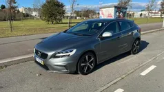 Cinzento Usado 2018 Volvo V40 Carrinha | € 19.000 (Preço justo)
