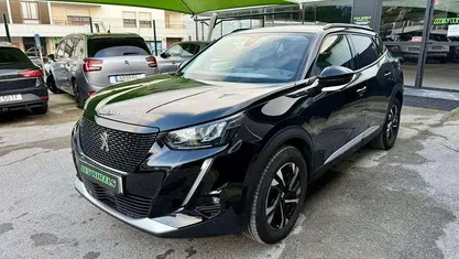 Usado Peugeot e-2008 100 kW (136 HP) 2022 SUV