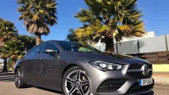 Cinza Usado 2019 Mercedes CLA180 AMG line Sedan | € 29.899 (Preço justo)